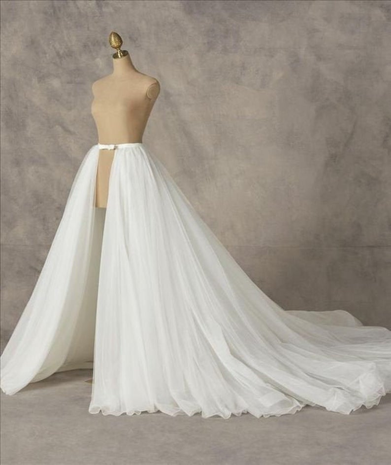 Removable bridal skirt, overskirt, Tulle skirt, Custom skirt, Removable skirt, Ball Gown skirt, Long train skirt, Bridal skirt